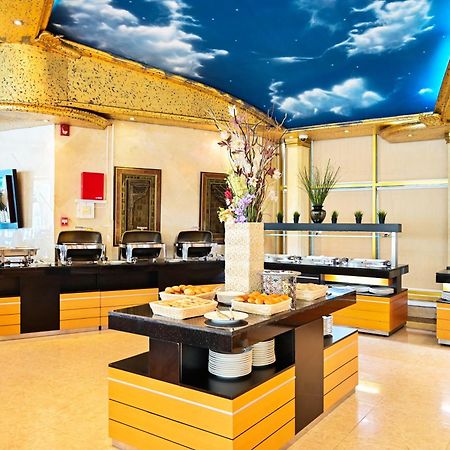 Tio Sea Resort Al Khor Exterior foto The restaurant